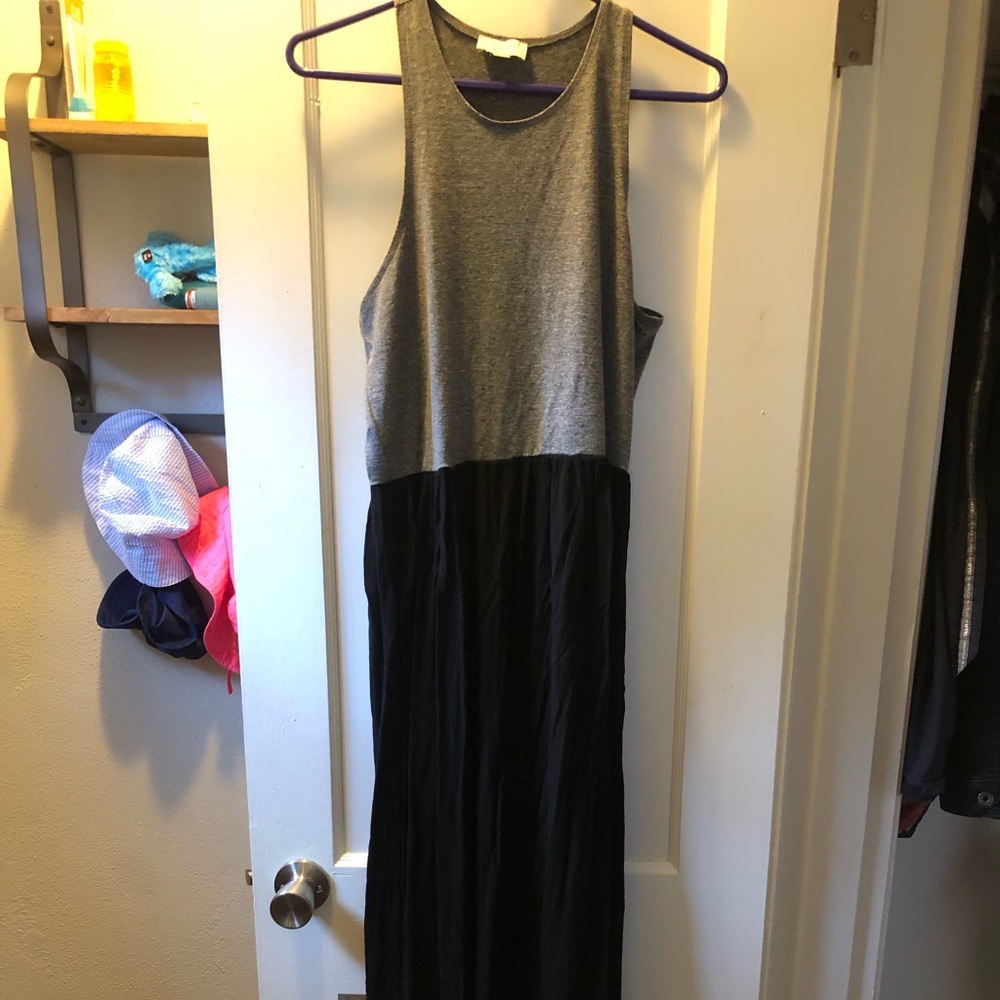 LOFT Outlet Grey and Black Lightweight Maxi Dress